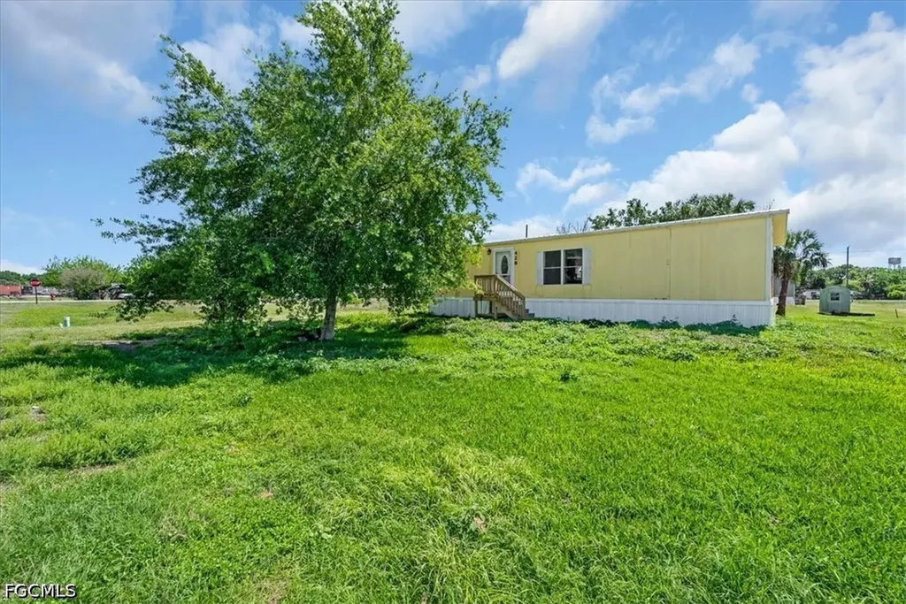 428 Avenue D NW Moore Haven FL 33471