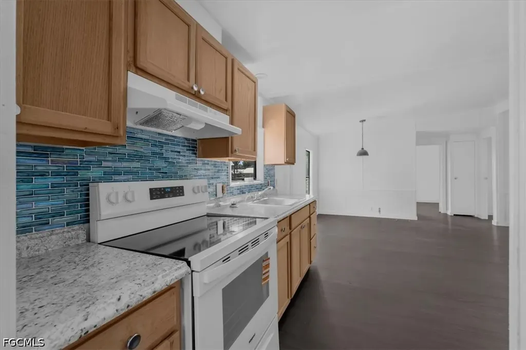 428 Avenue D NW Moore Haven FL 33471