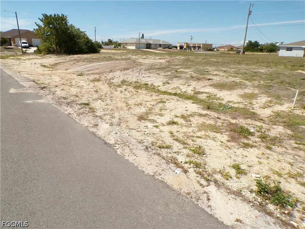 821 NE 15th Lane Cape Coral FL 33909