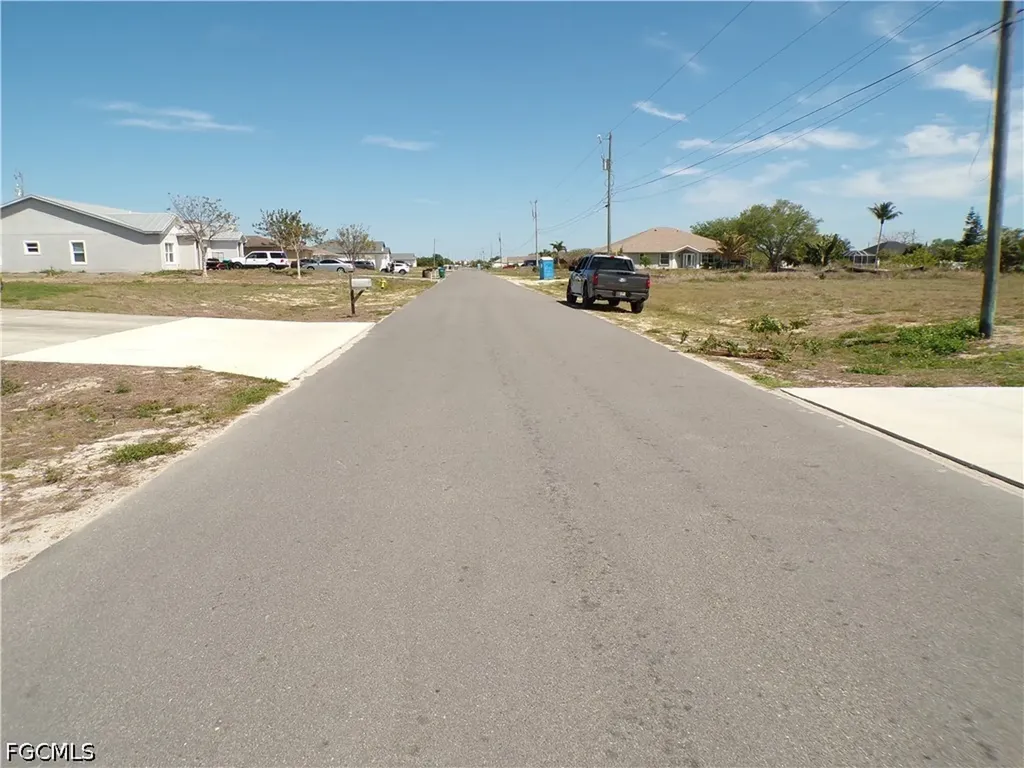 821 NE 15th Lane Cape Coral FL 33909