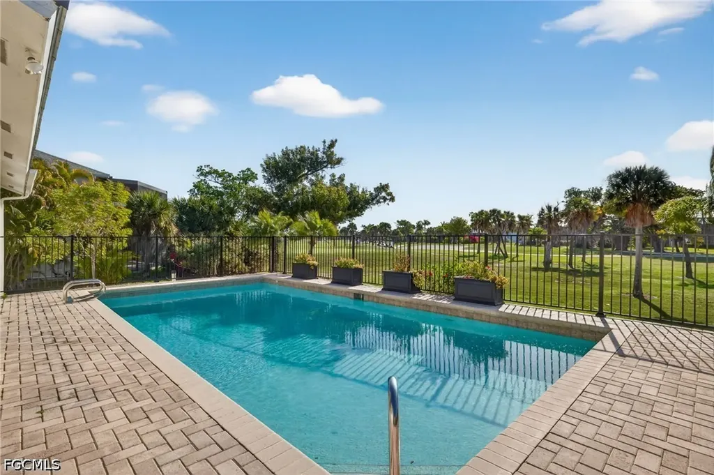 1304 Par View Drive Sanibel FL 33957