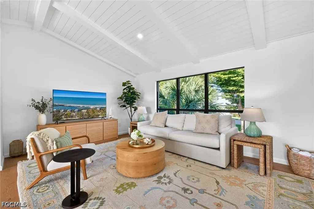 1304 Par View Drive Sanibel FL 33957