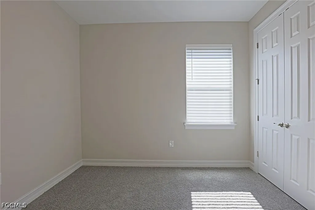 1220 Mariners View Terrace Cape Coral FL 33993