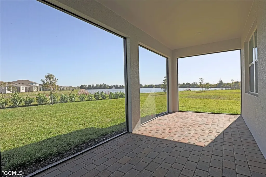 1220 Mariners View Terrace Cape Coral FL 33993