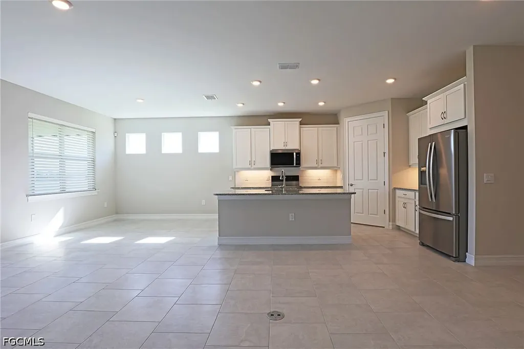 1220 Mariners View Terrace Cape Coral FL 33993