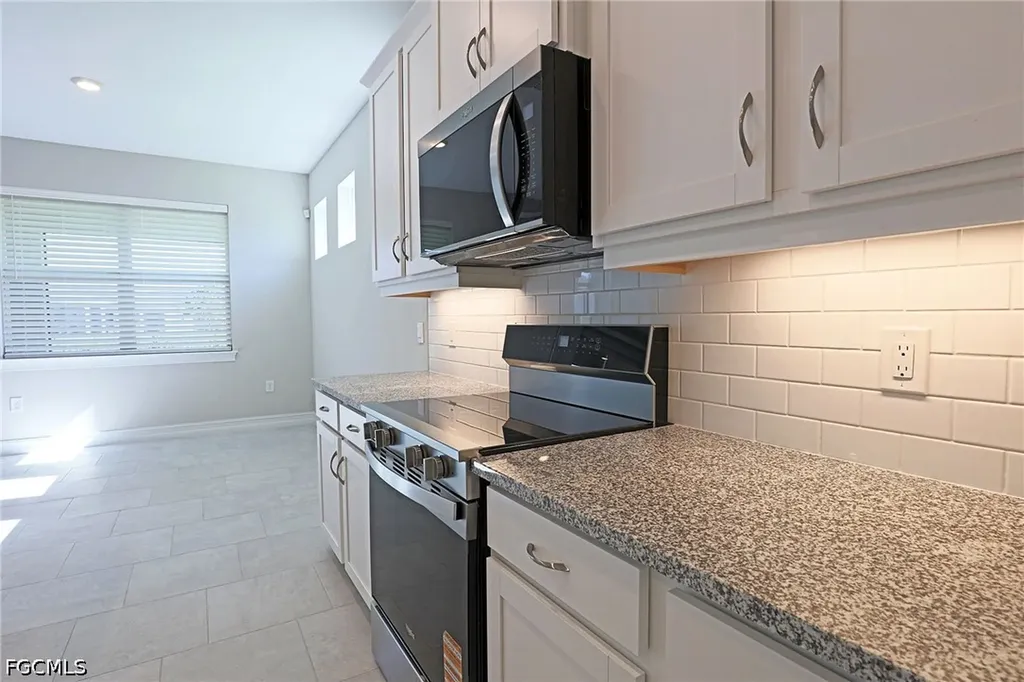1220 Mariners View Terrace Cape Coral FL 33993