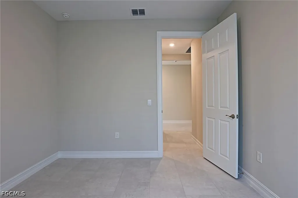 1220 Mariners View Terrace Cape Coral FL 33993