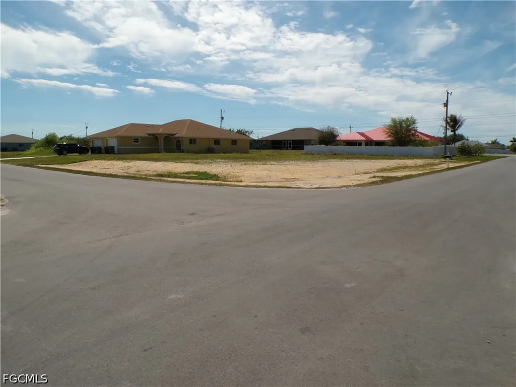 1910 NE 8th Place Cape Coral FL 33909