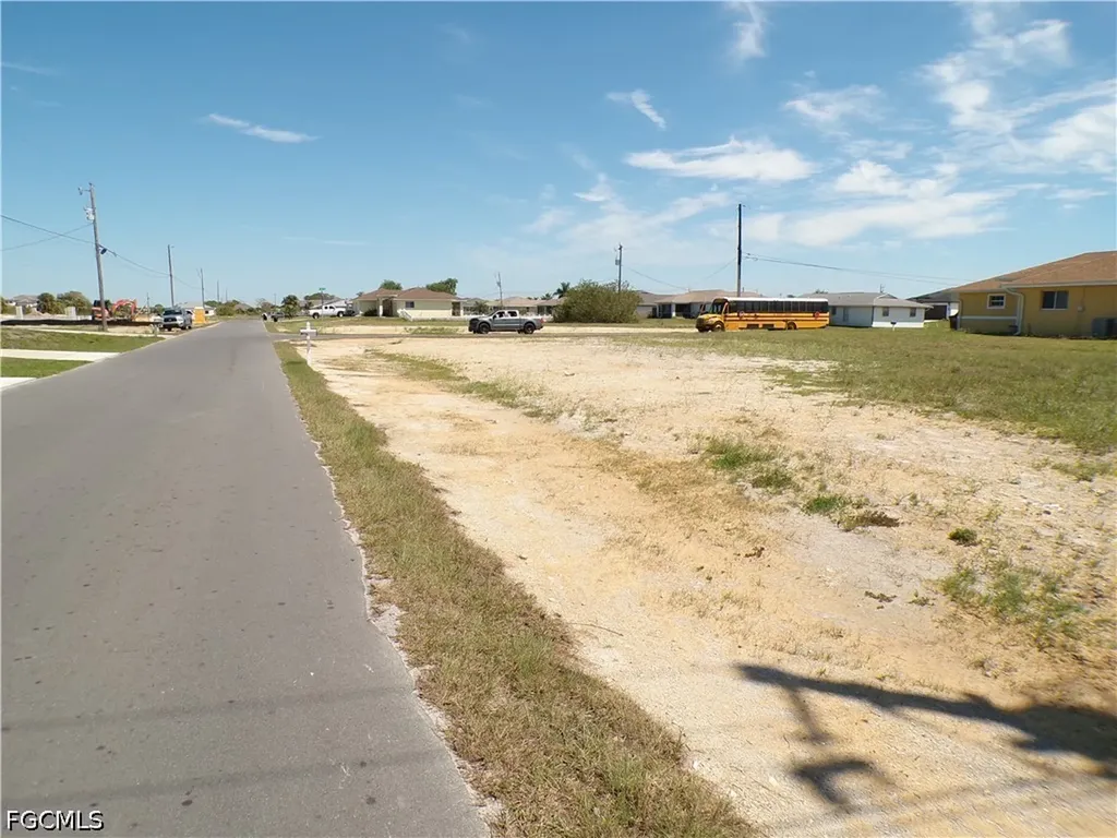 1910 NE 8th Place Cape Coral FL 33909