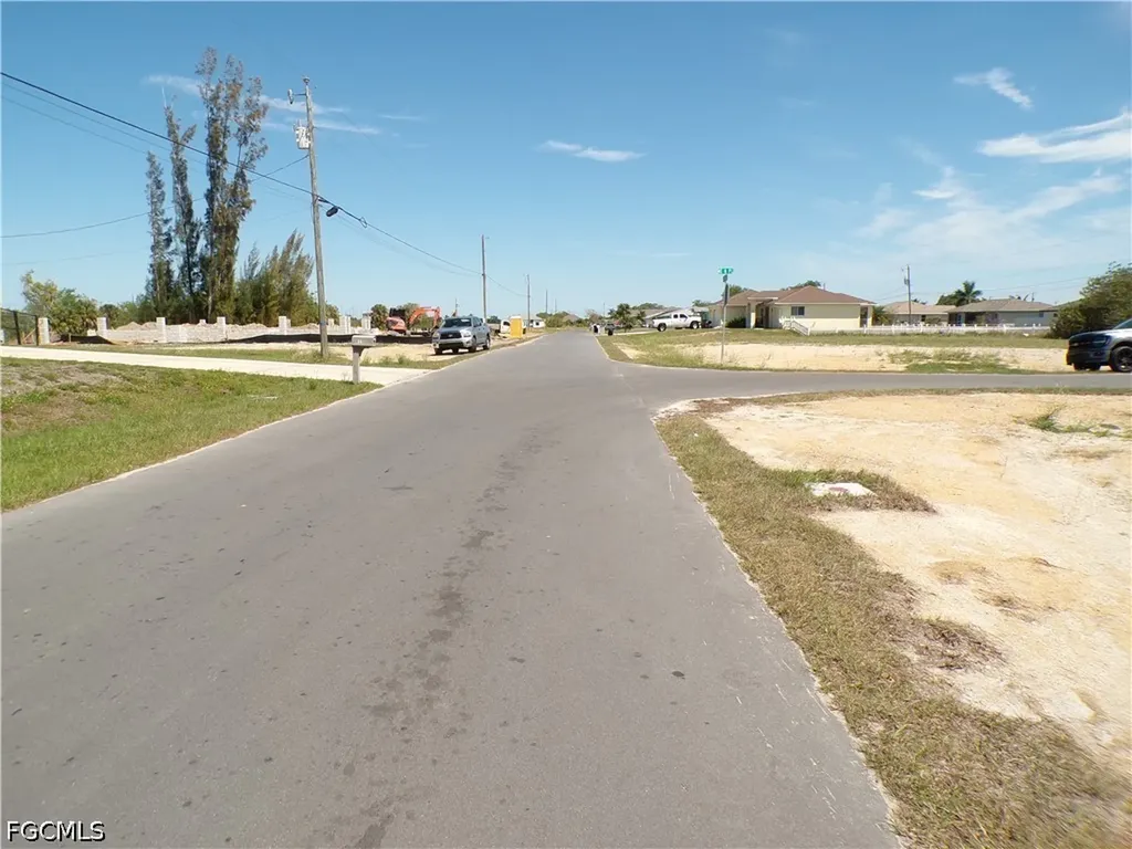 1910 NE 8th Place Cape Coral FL 33909