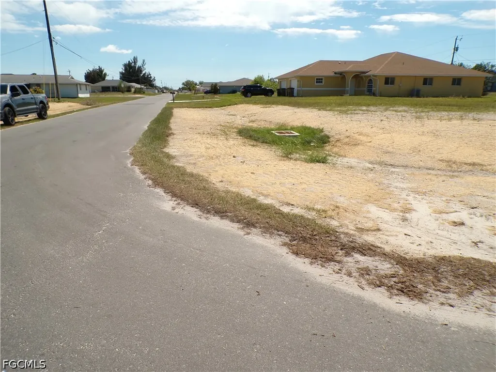 1910 NE 8th Place Cape Coral FL 33909