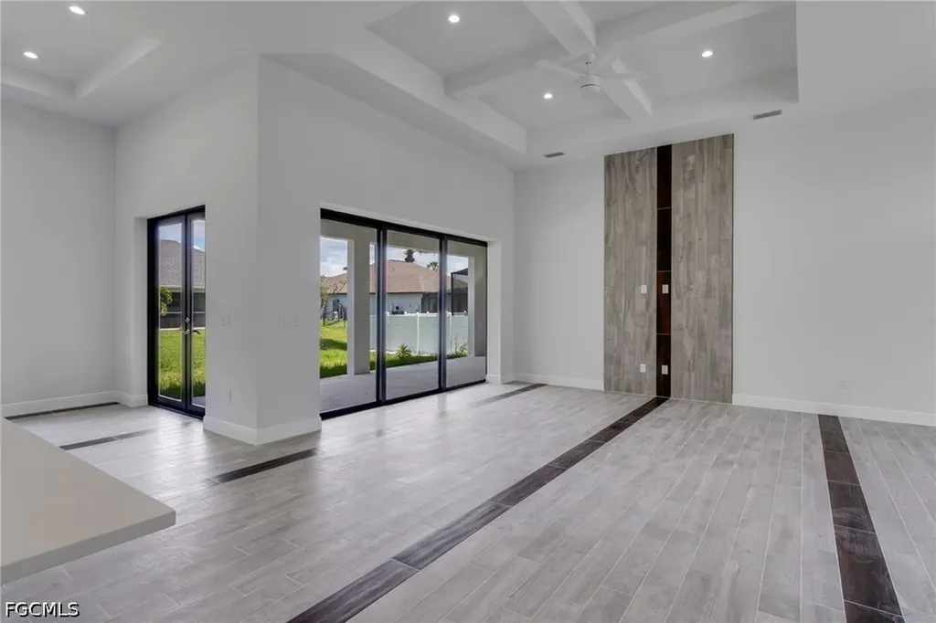 2101 NW 8th Terrace Cape Coral FL 33993