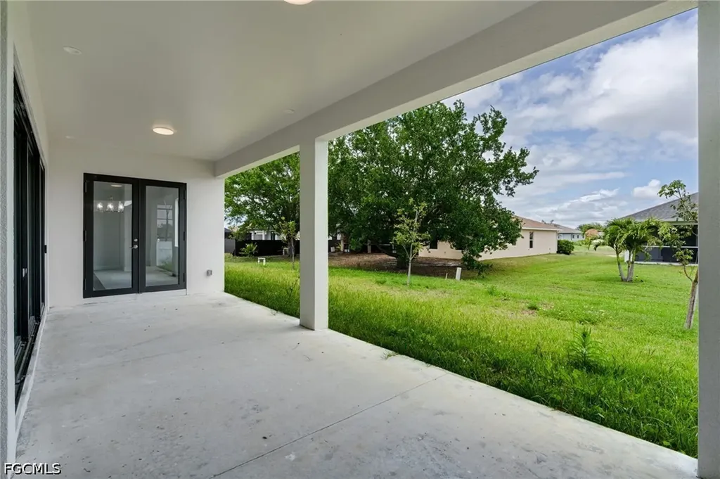 2101 NW 8th Terrace Cape Coral FL 33993