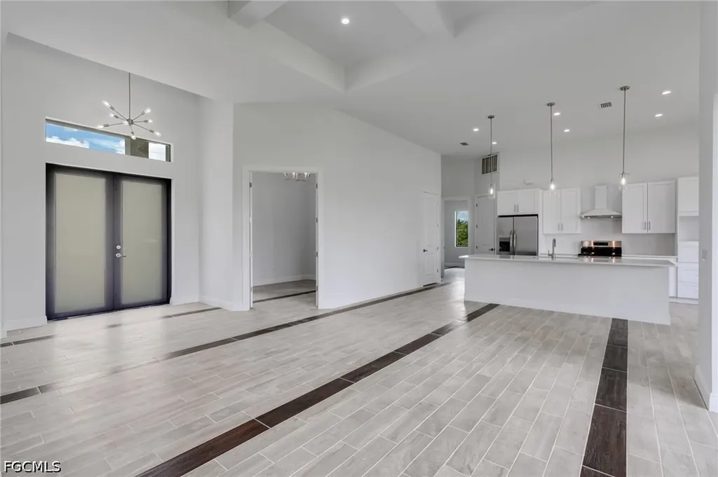 2101 NW 8th Terrace Cape Coral FL 33993