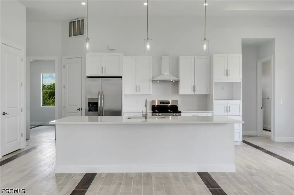 2101 NW 8th Terrace Cape Coral FL 33993