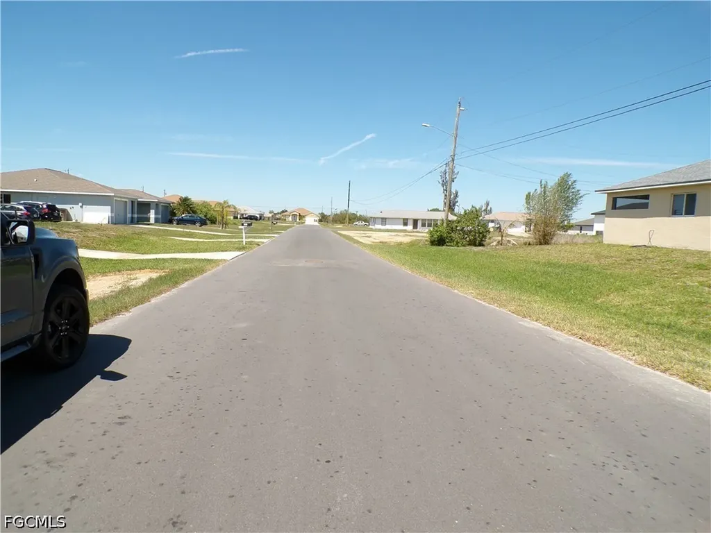 1816 NE 8th Place Cape Coral FL 33909