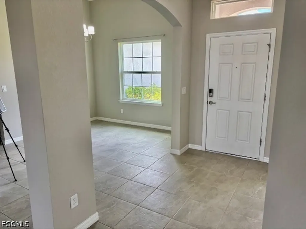 2011 NW Embers Terrace Cape Coral FL 33993