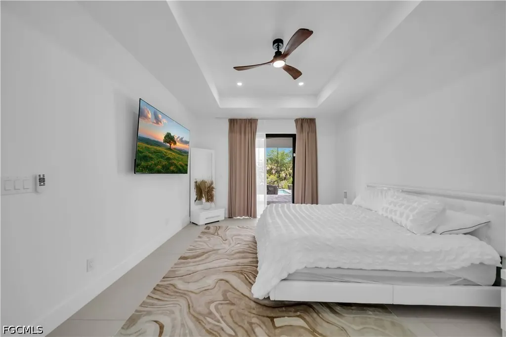 1913 NE 34th Terrace Cape Coral FL 33909
