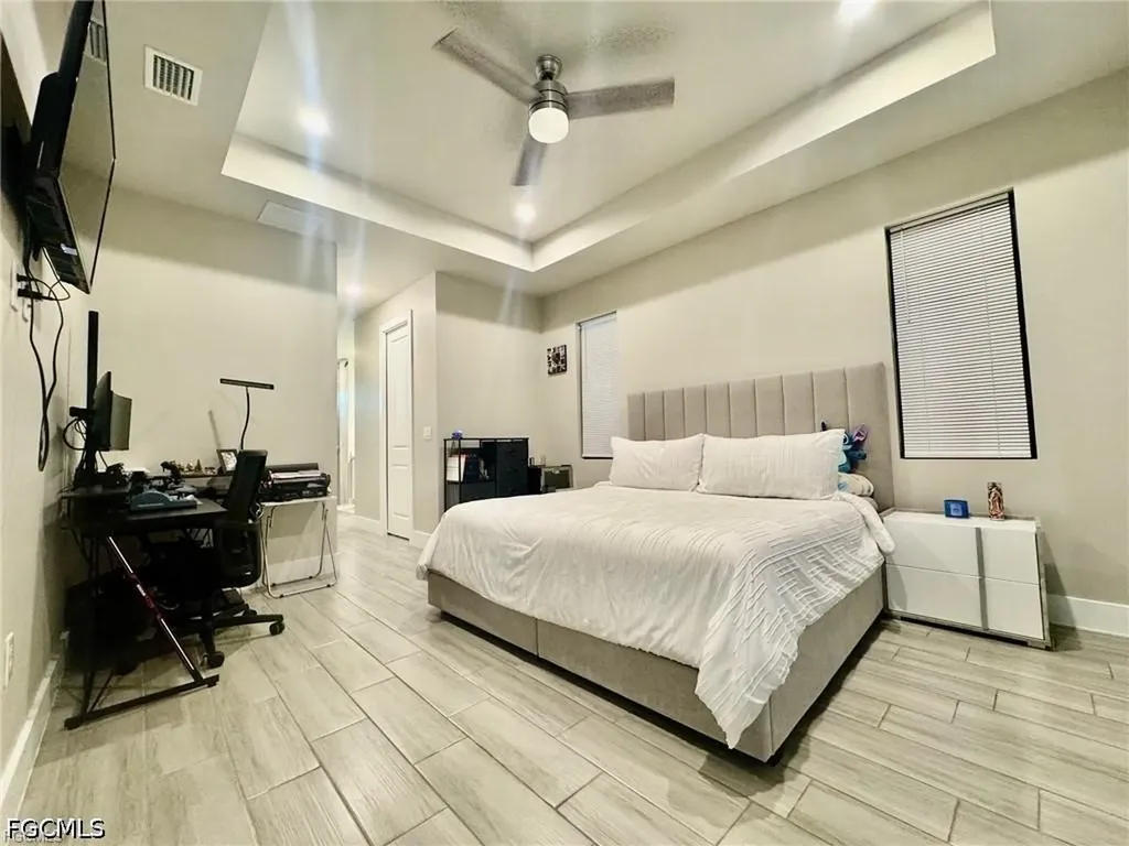 2512 NW 4th Street Cape Coral FL 33993