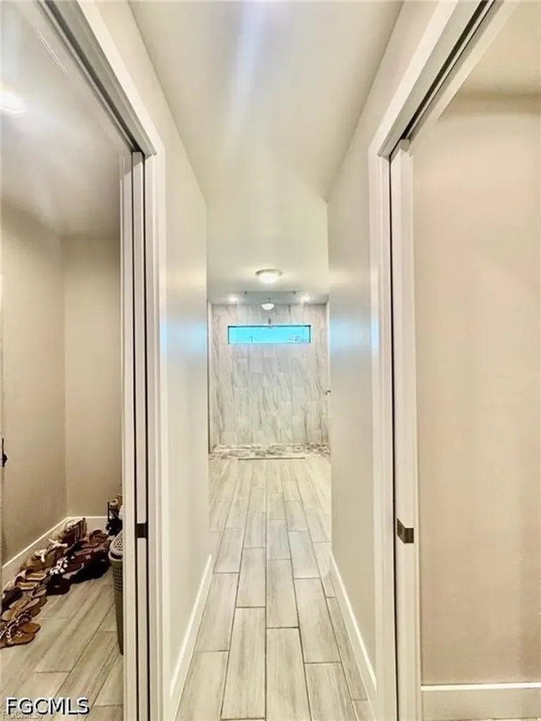 2512 NW 4th Street Cape Coral FL 33993