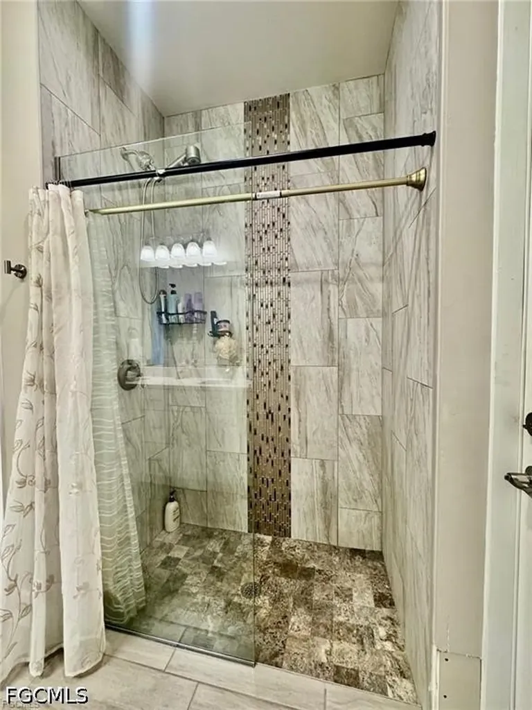 2512 NW 4th Street Cape Coral FL 33993