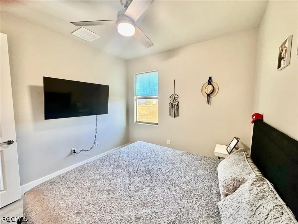 2512 NW 4th Street Cape Coral FL 33993