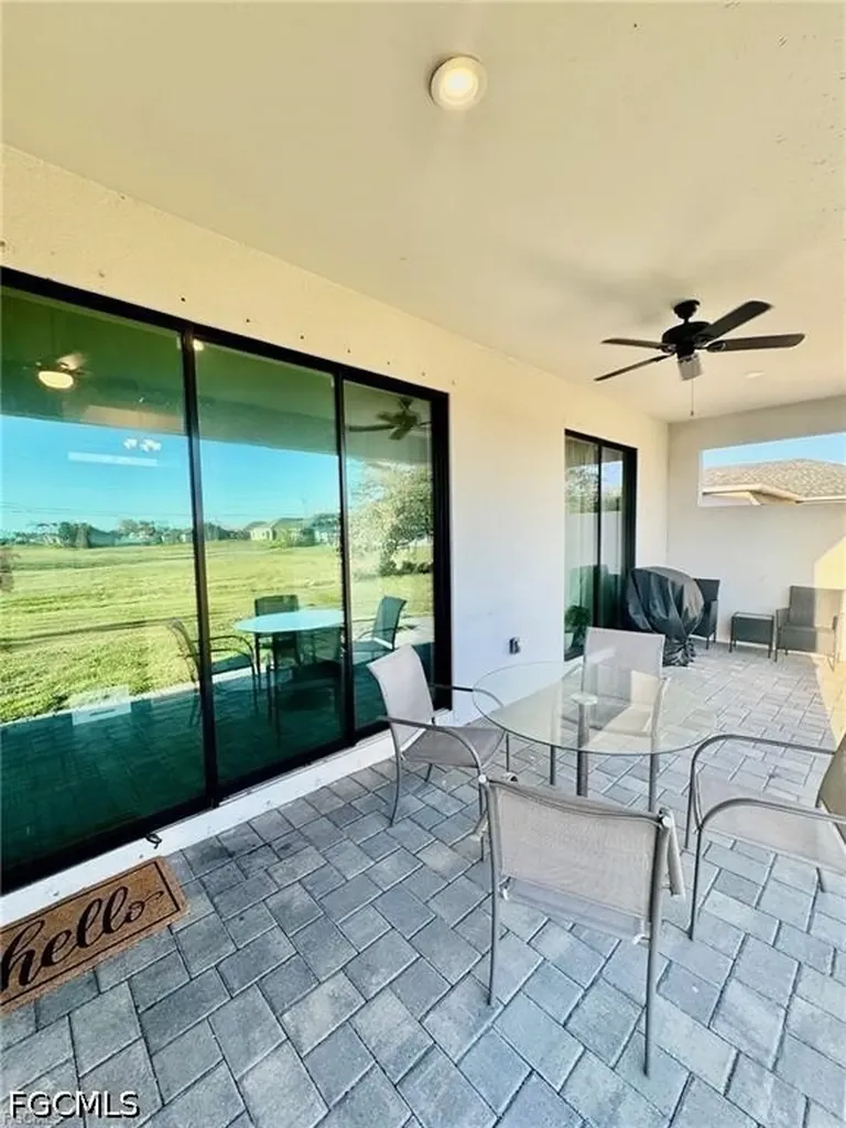 2512 NW 4th Street Cape Coral FL 33993