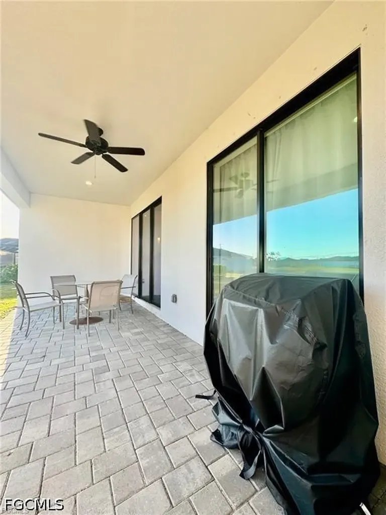 2512 NW 4th Street Cape Coral FL 33993