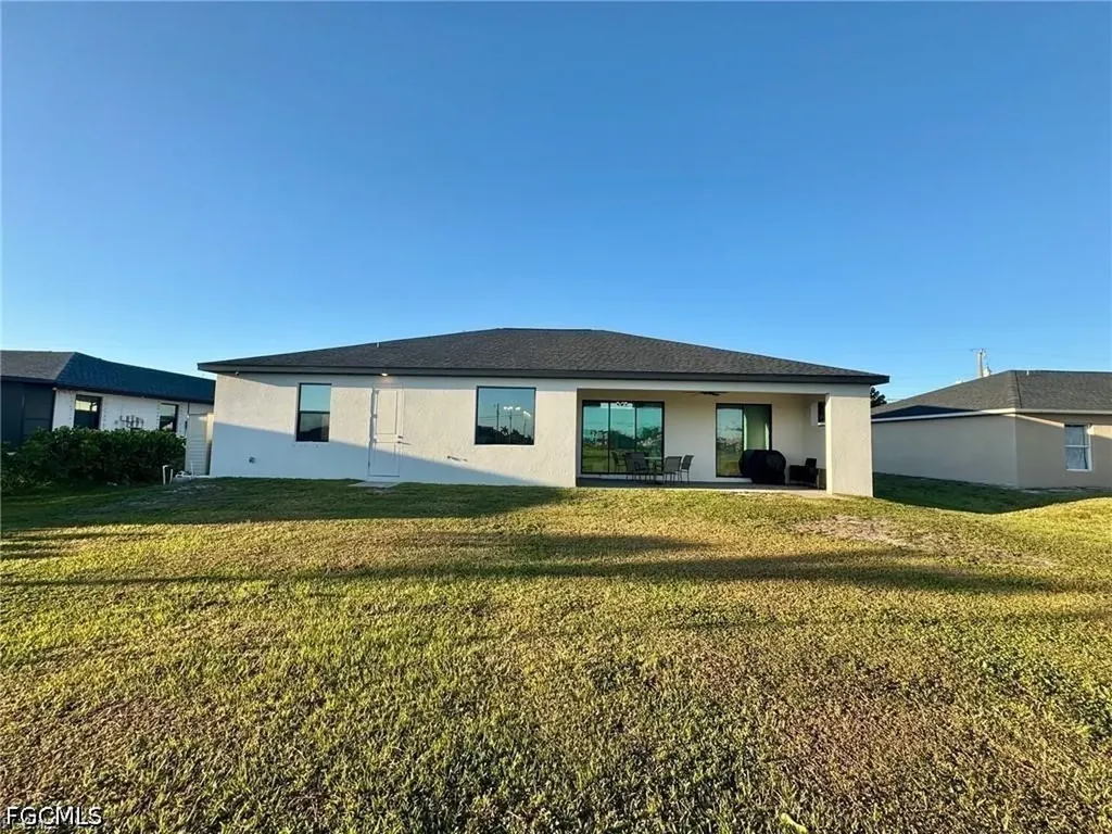 2512 NW 4th Street Cape Coral FL 33993
