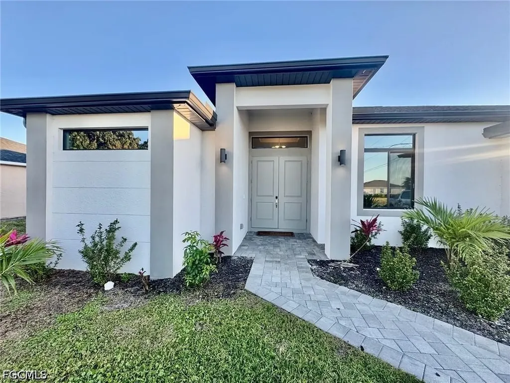 2512 NW 4th Street Cape Coral FL 33993