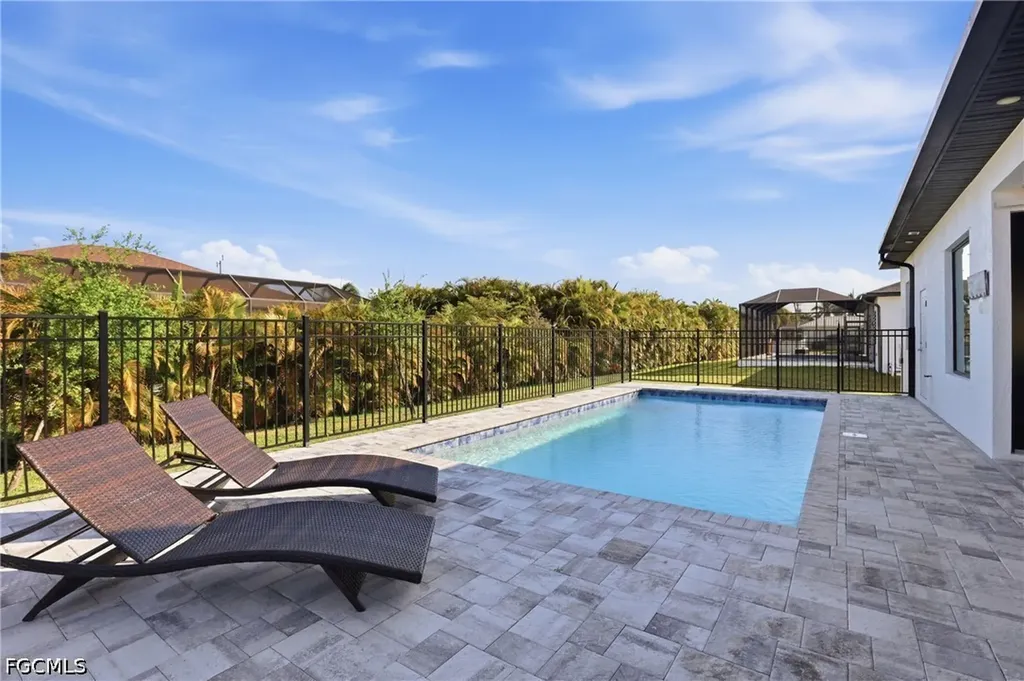 2609 SW 27th Street Cape Coral FL 33914