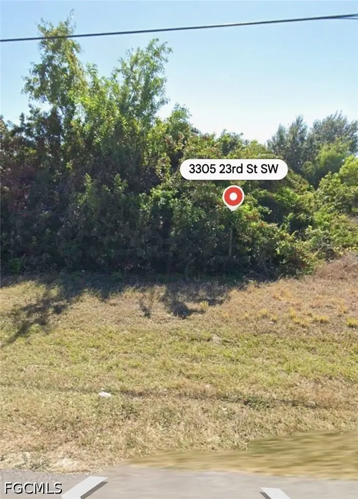 3305 23rd Street SW Lehigh Acres FL 33976