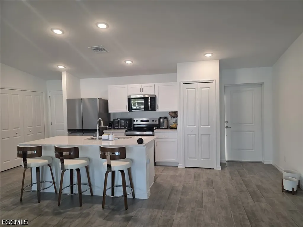 4421 NE 15th Place Cape Coral FL 33909