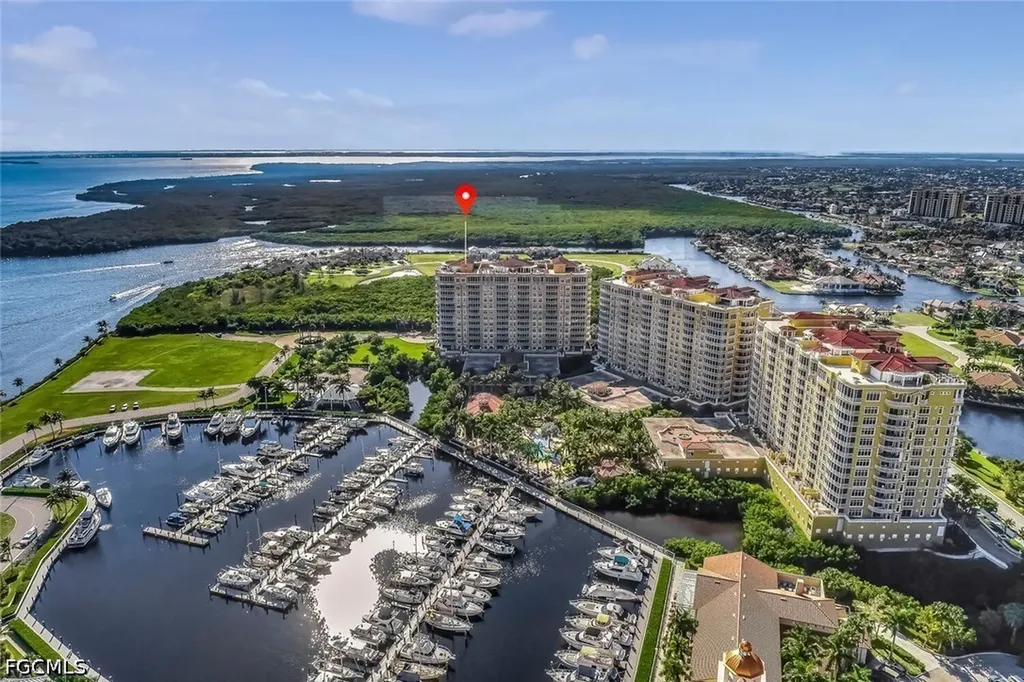 6081 Silver King Boulevard Cape Coral FL 33914