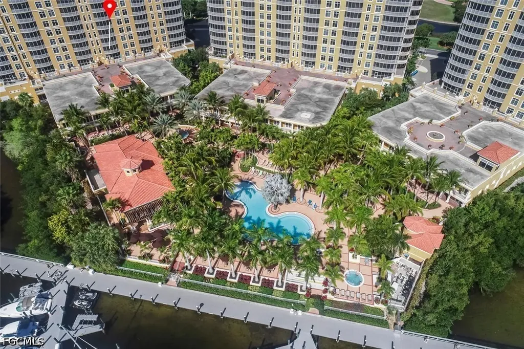 6081 Silver King Boulevard Cape Coral FL 33914