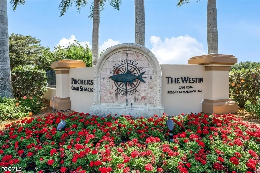 6081 Silver King Boulevard Cape Coral FL 33914