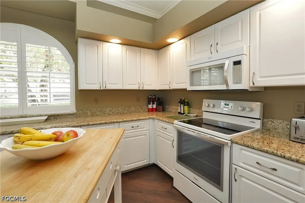 14531 Old Hickory Boulevard Fort Myers FL 33912
