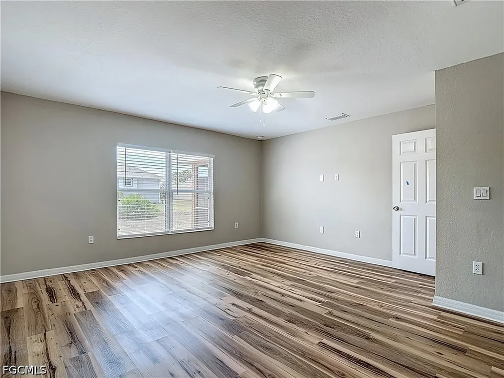 3713 20th Street SW Lehigh Acres FL 33976