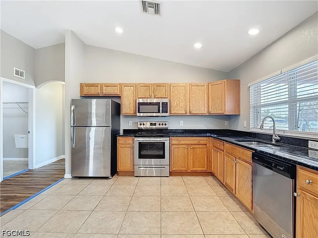 3713 20th Street SW Lehigh Acres FL 33976