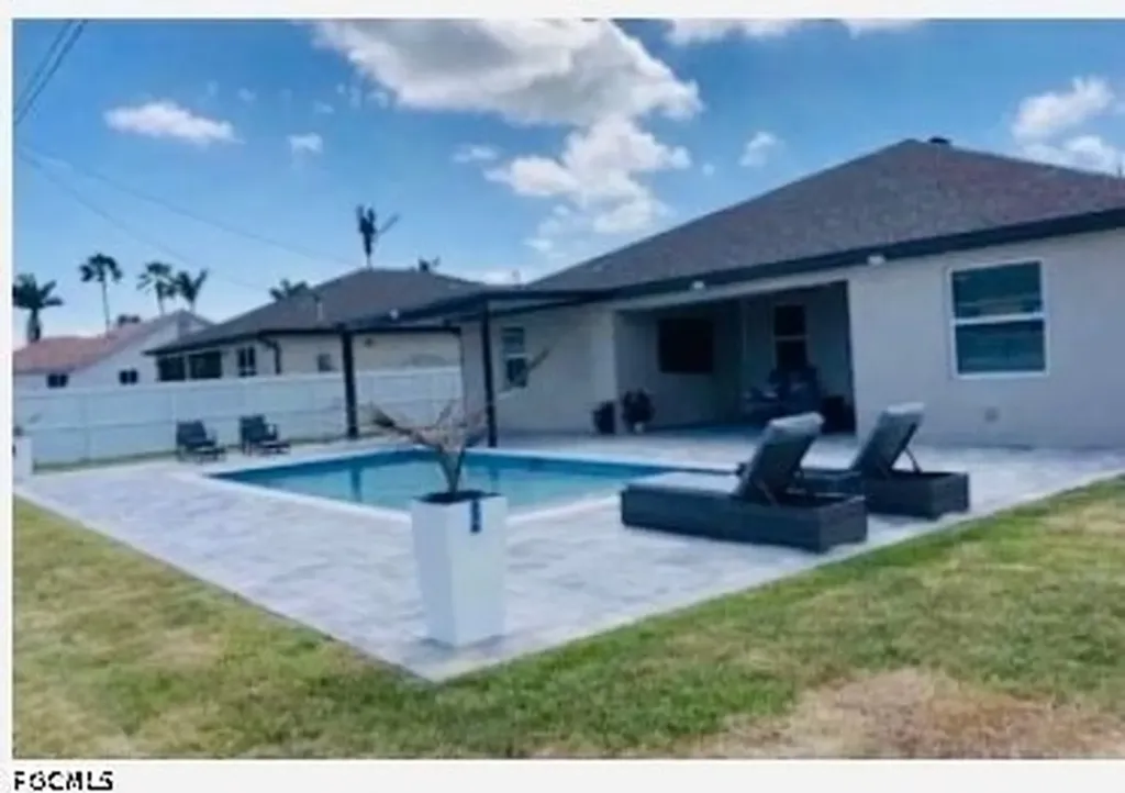 1715 Chiquita Boulevard S Cape Coral FL 33991