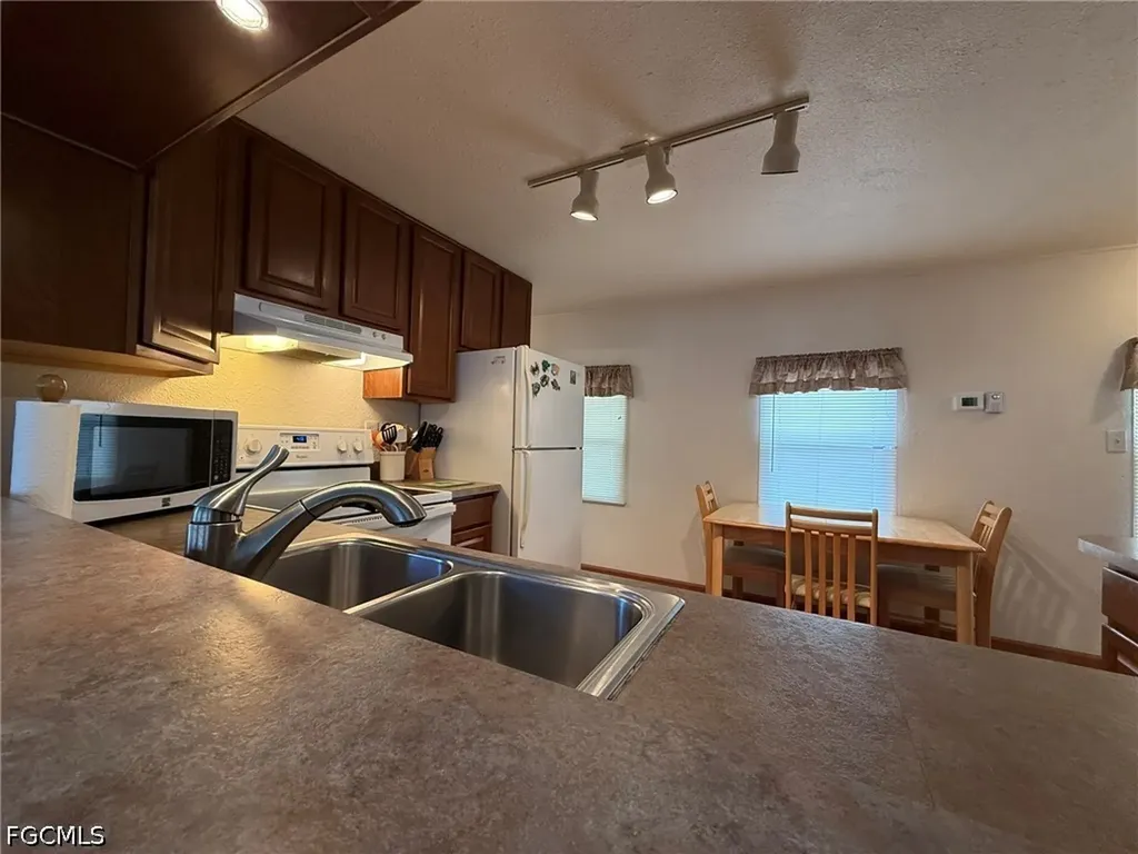 120 Lantern Place North Fort Myers FL 33917