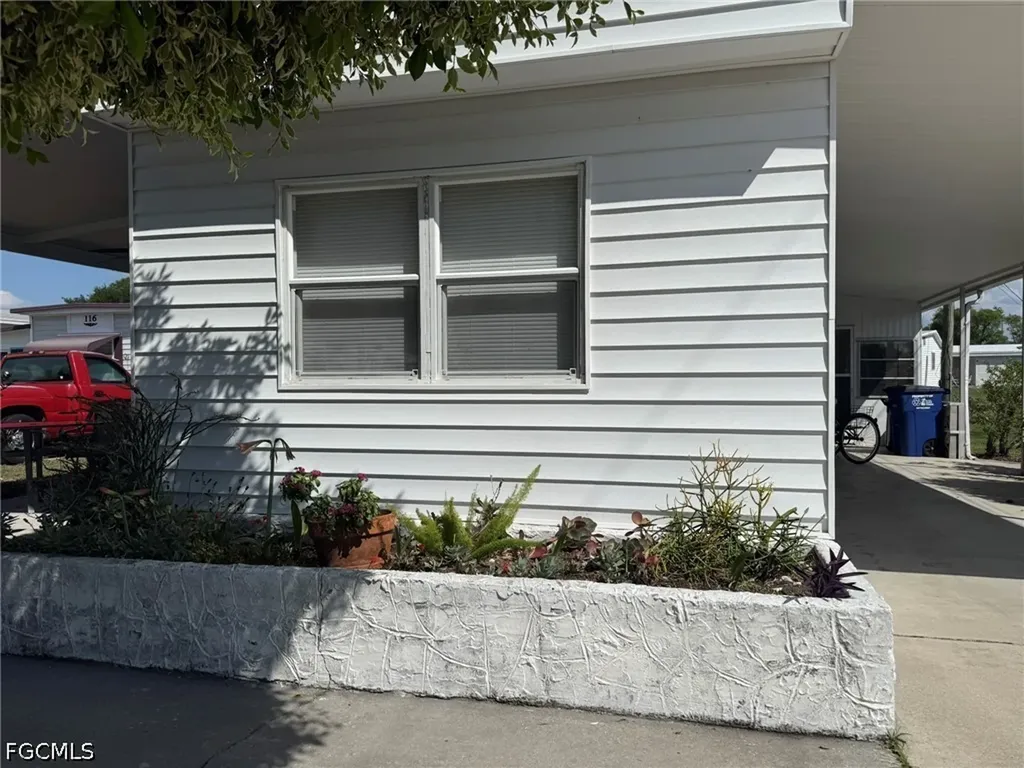 120 Lantern Place North Fort Myers FL 33917