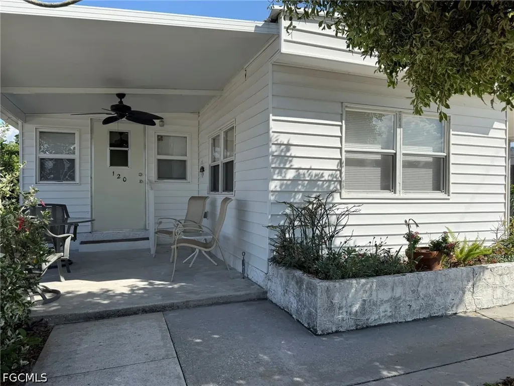 120 Lantern Place North Fort Myers FL 33917