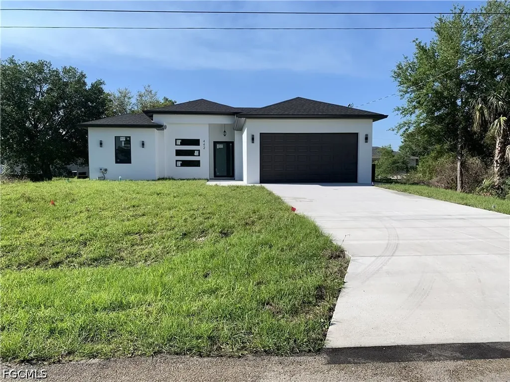 442 Redwing Street Lehigh Acres FL 33974