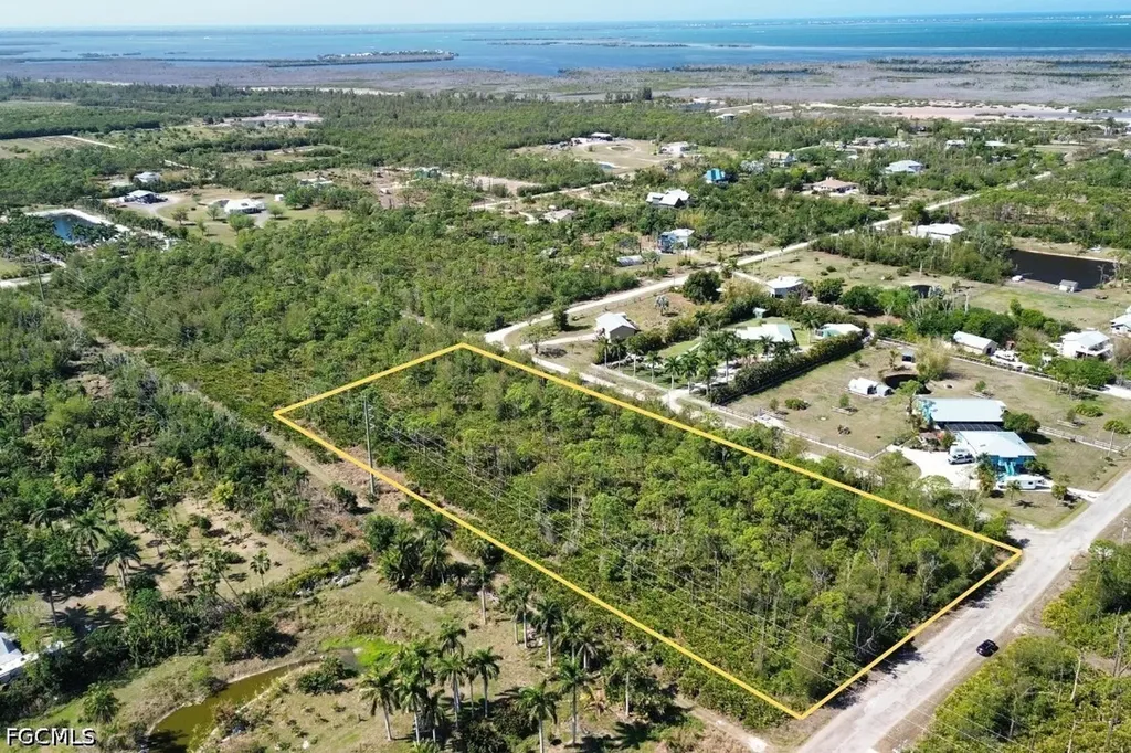 4031 Pinetree Boulevard St. James City FL 33956