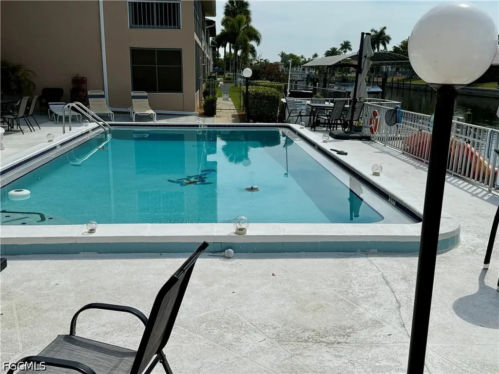 806 SE 46th Street Cape Coral FL 33904