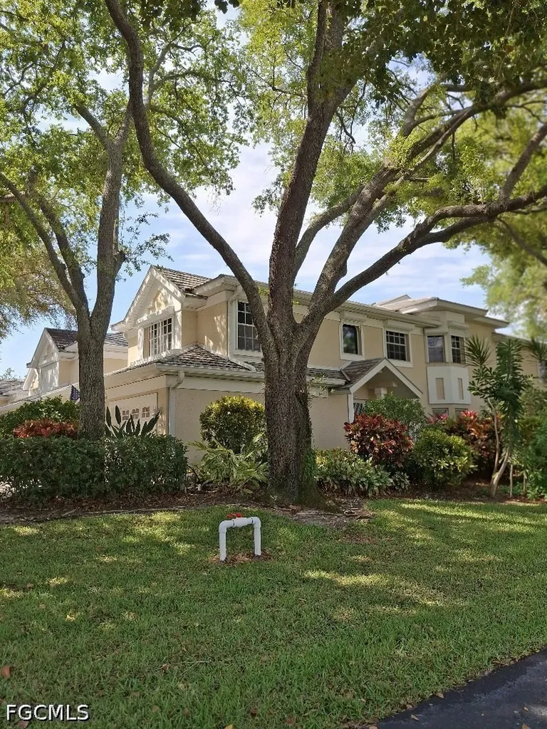 2847 Aintree Lane Naples FL 34112