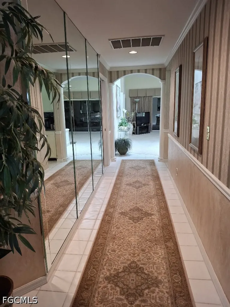 2847 Aintree Lane Naples FL 34112