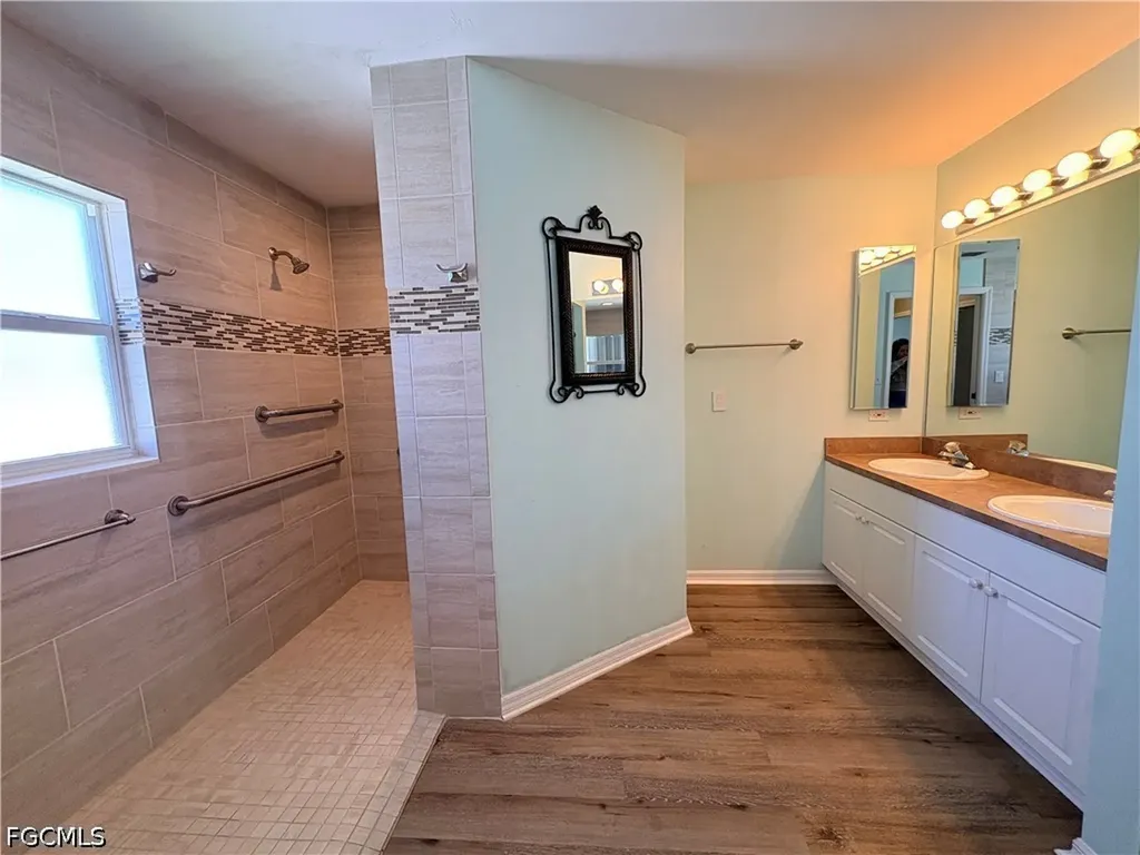 3710 SW 13th Avenue Cape Coral FL 33914