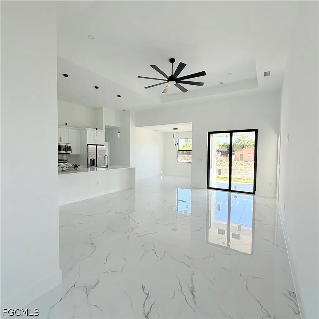 800 E 7th Street Lehigh Acres FL 33972